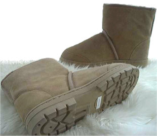 Low Rise Sheepskin Boots