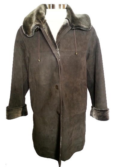 Spanish Merino Shearling Coat in brown blist